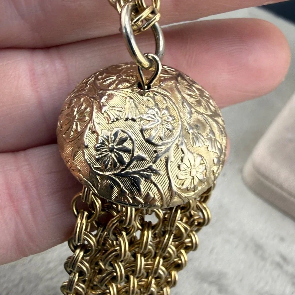 Vintage Tassel Necklace‎ Gold Tone Waterfall 25